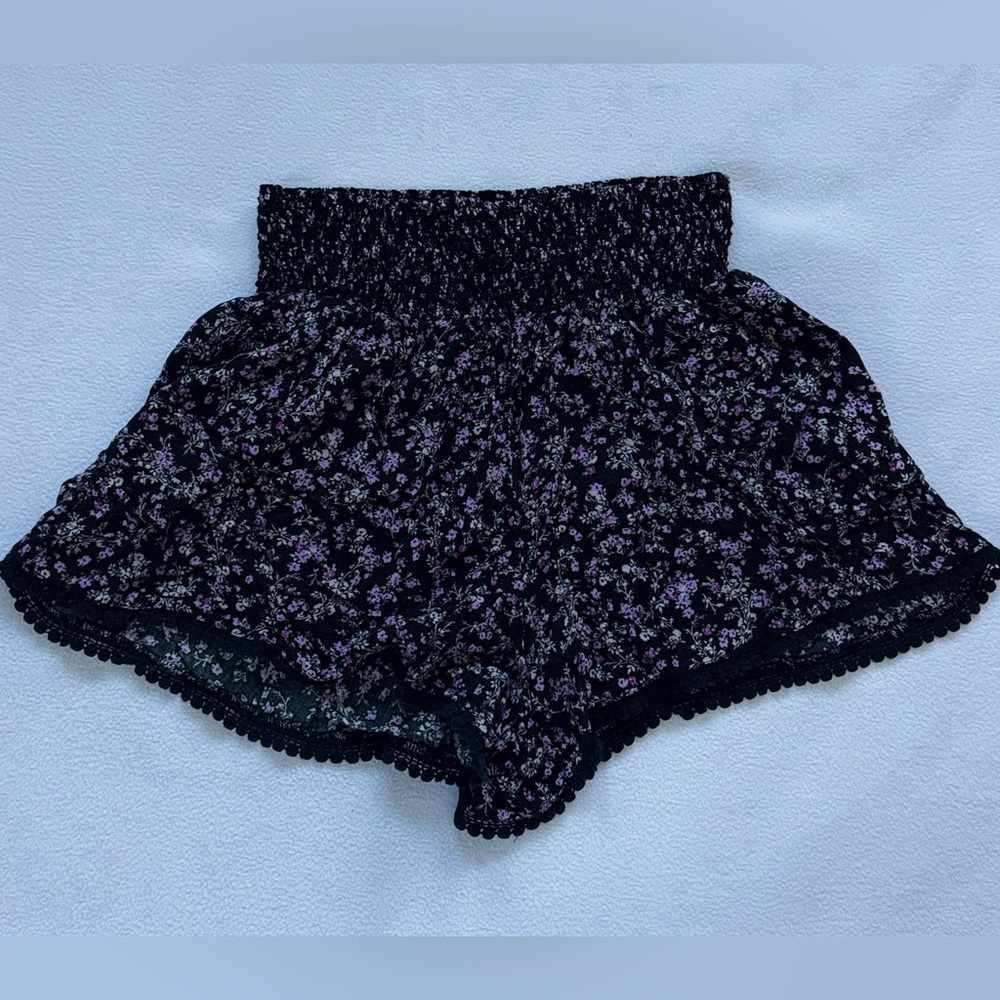 Aeropostale Black and Purple Floral High Waist Flowy Shorts